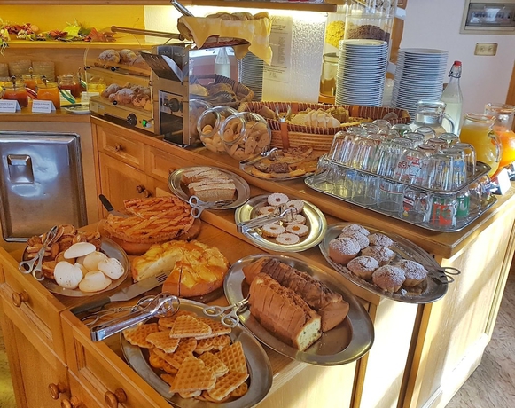 Imagen del bar/restaurante del Hotel Centrale, Auronzo di Cadore. Foto 3