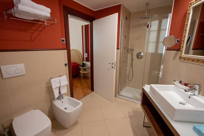 Imagen de la habitación del Hotel Centrale, BW Signature Collection. Foto 7