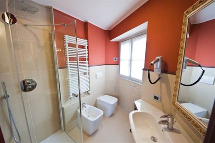 Imagen de la habitación del Hotel Centrale, BW Signature Collection. Foto 15