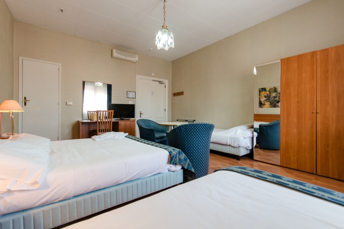 Imagen de la habitación del Hotel Centrale, Bolonia. Foto 5