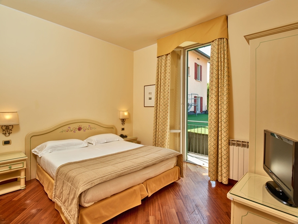 Imagen de la habitación del Hotel Centrale, Cernobbio. Foto 14