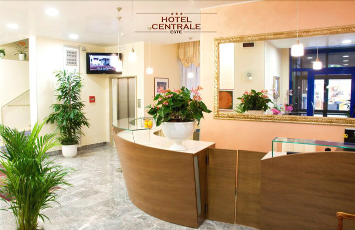 Imagen general del Hotel Centrale, Este. Foto 1