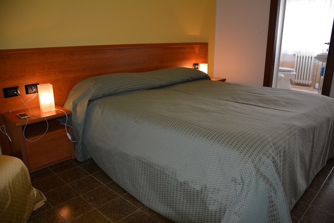 Imagen de la habitación del Hotel Centrale, Este. Foto 14