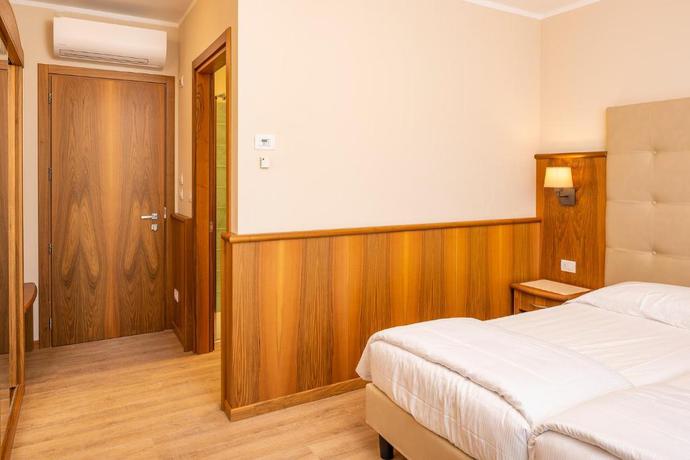 Imagen general del Hotel Centrale, Garda. Foto 11