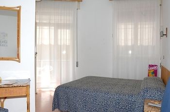 Imagen de la habitación del Hotel Centrale, Lignano Sabbiadoro. Foto 4