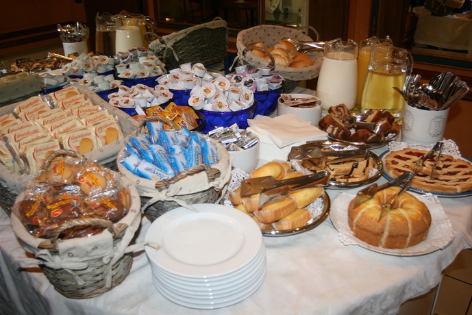 Imagen del bar/restaurante del Hotel Centrale, Mestre. Foto 4