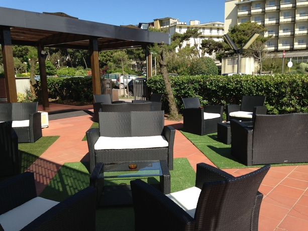 Imagen de los exteriores del Hotel Centrale, Milano Marittima. Foto 12