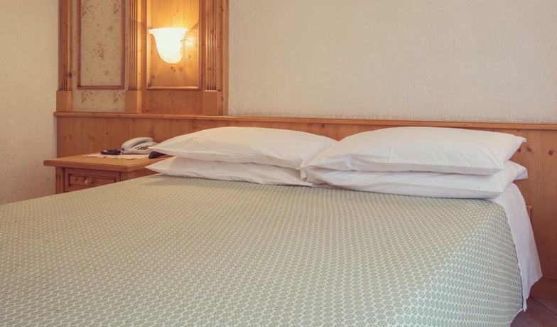 Imagen de la habitación del Hotel Centrale, Peio. Foto 9