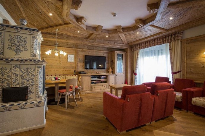 Imagen de los interiores del Hotel Centrale, Peio. Foto 20