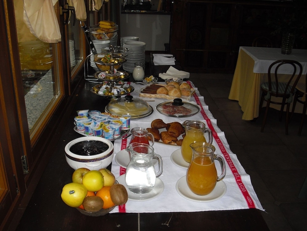 Imagen del bar/restaurante del Hotel Centrale, Pescallo. Foto 3