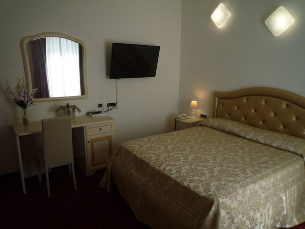Imagen general del Hotel Centrale, Piombino. Foto 1