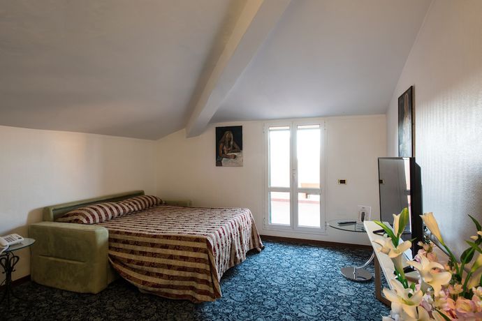 Imagen de la habitación del Hotel Centrale, Piombino. Foto 14