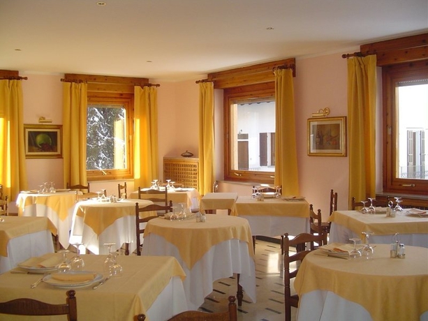 Imagen general del Hotel Centrale, Pussey. Foto 4
