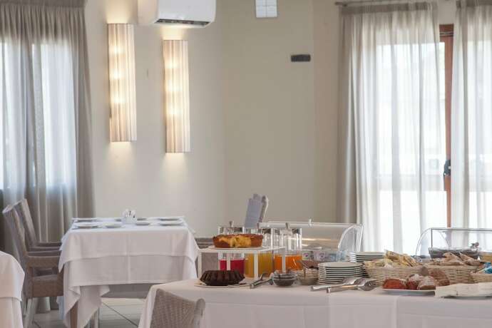 Imagen general del Hotel Centrale, SABAUDIA . Foto 2