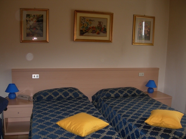 Imagen general del Hotel Centrale, San Zeno di Montagna. Foto 1