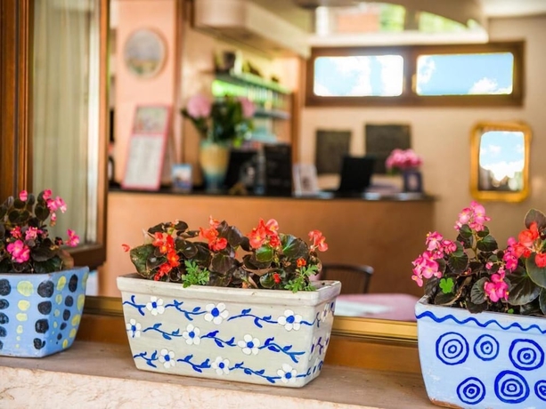 Imagen de los interiores del Hotel Centrale, San Zeno di Montagna. Foto 15
