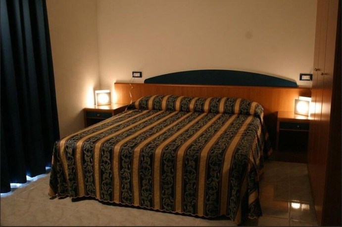 Imagen de la habitación del Hotel Centrale Sandron. Foto 9