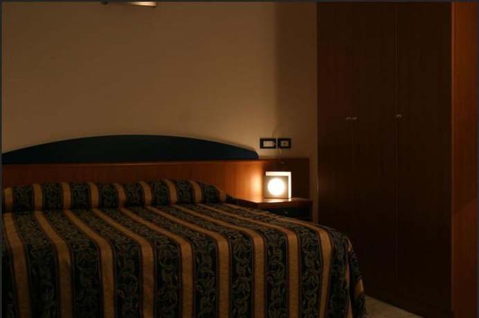 Imagen de la habitación del Hotel Centrale Sandron. Foto 11