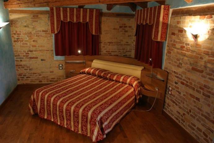 Imagen de la habitación del Hotel Centrale Sandron. Foto 12