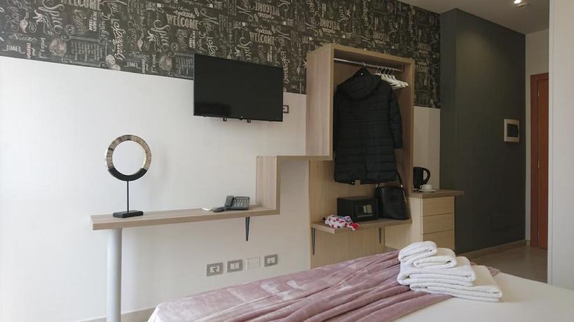 Imagen de la habitación del Hotel Centrale, Siracusa. Foto 11