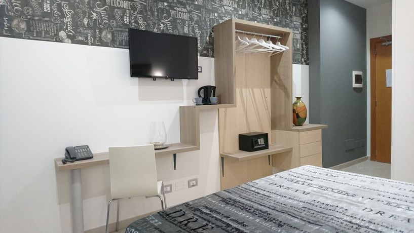 Imagen de la habitación del Hotel Centrale, Siracusa. Foto 12