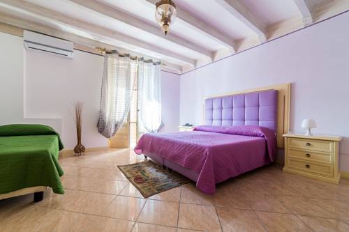 Imagen de la habitación del Hotel Centrale, Solanto. Foto 4