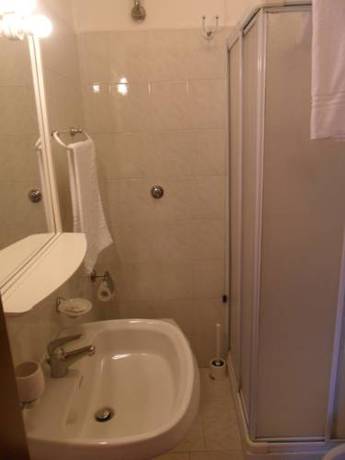 Imagen de la habitación del Hotel Centrale, Villa Musone. Foto 6