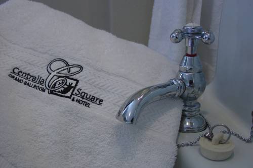 Imagen de la habitación del Hotel Centralia Square Grand Ballroom and Vintage. Foto 3