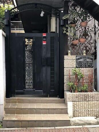 Imagen general del Hotel Centrally Located Deluxe Furnished.4. Foto 13
