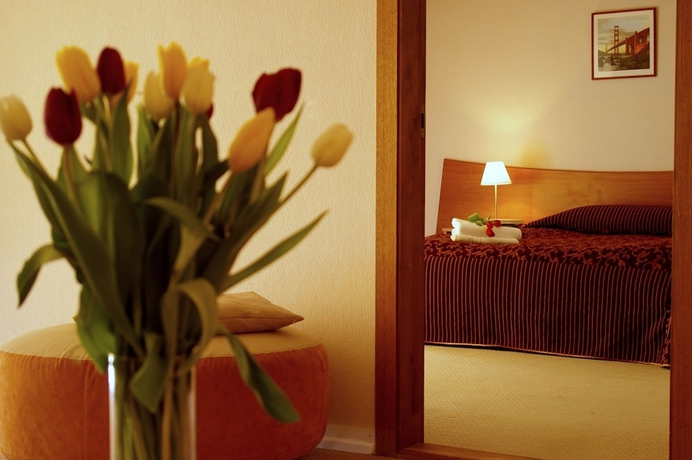 Imagen de la habitación del Hotel Centre. Foto 9