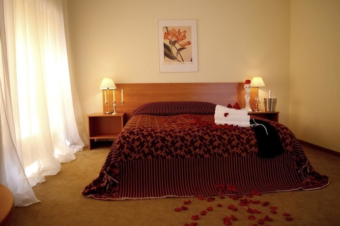 Imagen de la habitación del Hotel Centre. Foto 13