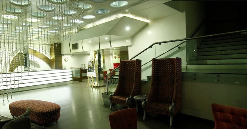 Imagen de los interiores del Hotel Centre Point. Foto 19