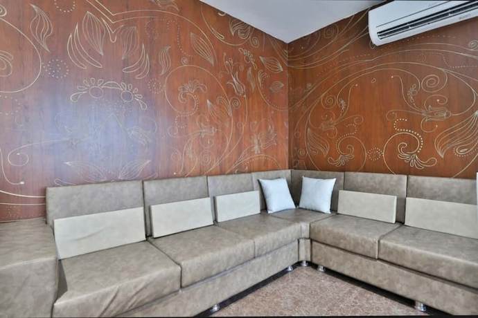 Imagen de los interiores del Hotel Centre Point, Mundra. Foto 11