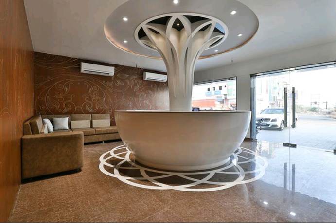 Imagen de los interiores del Hotel Centre Point, Mundra. Foto 16