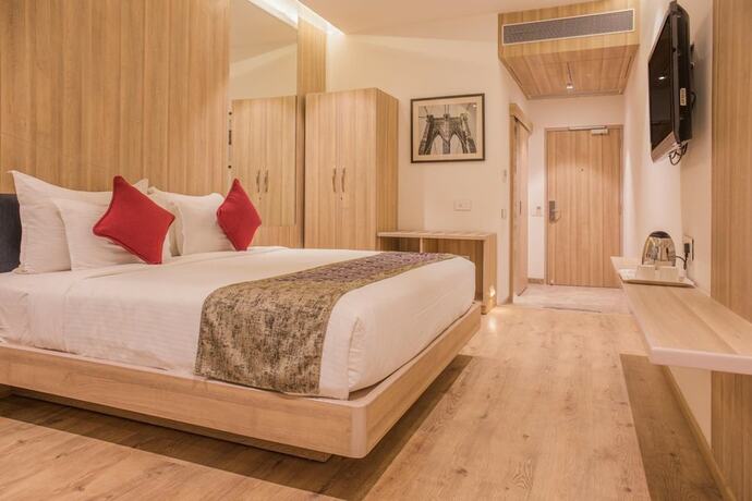 Imagen general del Hotel Centre Point Navi Mumbai. Foto 12