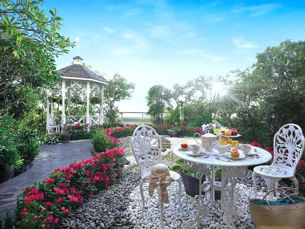 Imagen de los exteriores del Hotel Centre Point Sukhumvit 10. Foto 12