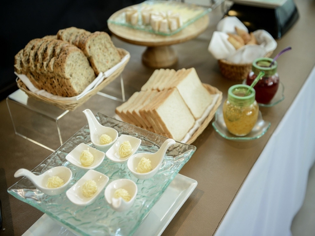 Imagen del bar/restaurante del Hotel Centre Point Sukhumvit Thong Lo. Foto 2