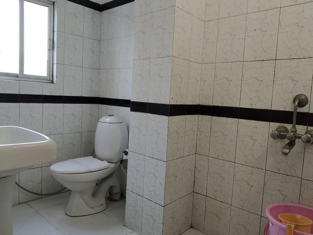 Imagen de la habitación del Hotel Centre Point Tezpur. Foto 3