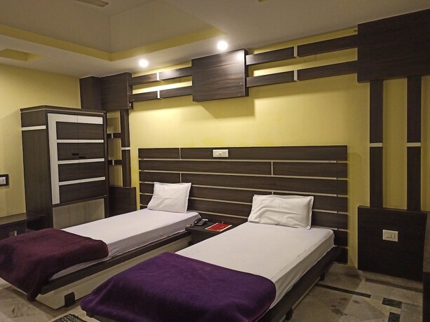 Imagen general del Hotel Centre Point, Tinsukia. Foto 9