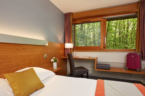 Imagen de la habitación del Hotel Centre Port-royal. Foto 8