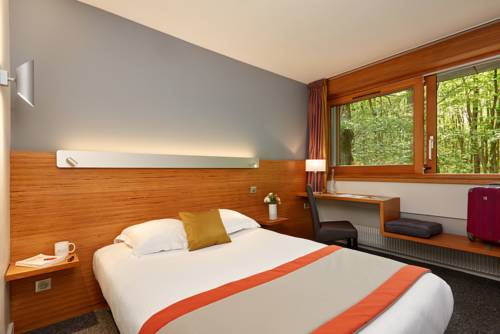 Imagen de la habitación del Hotel Centre Port-royal. Foto 9