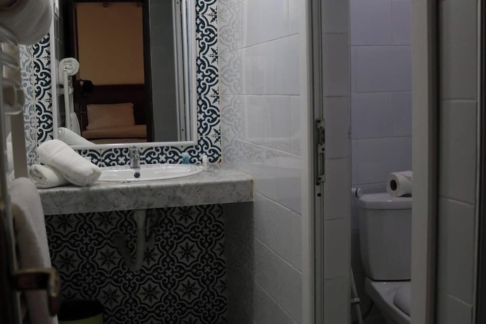 Imagen de la habitación del Hotel Centre Touristique Zeralda. Foto 15