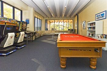 Imagen de los interiores del Hotel Centrepoint Resort. Foto 6
