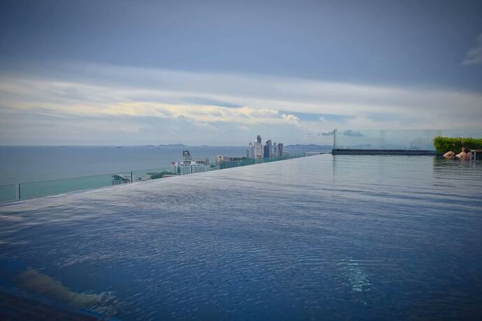 Imagen general del Hotel Centric Royal By Swimming Pool. Foto 9