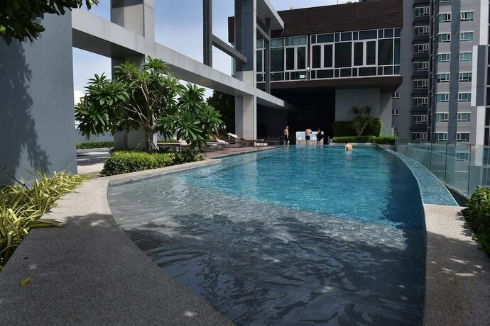 Imagen general del Hotel Centric Royal By Swimming Pool. Foto 15