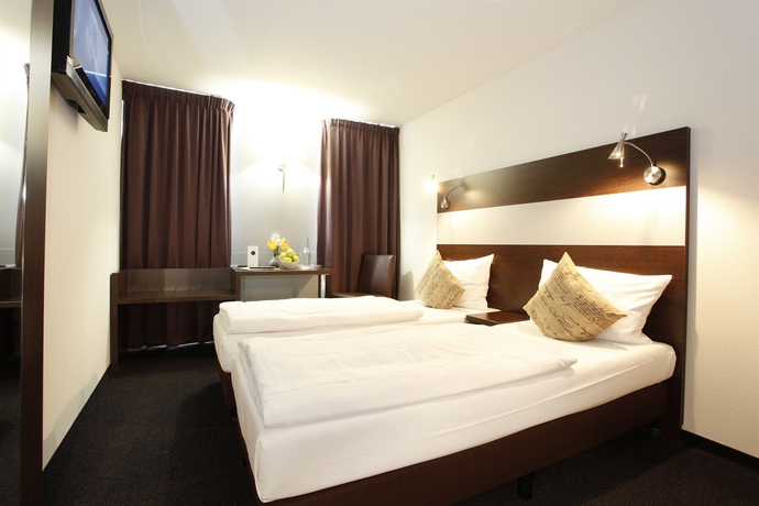 Imagen de la habitación del Hotel Centro Ayun. Foto 12