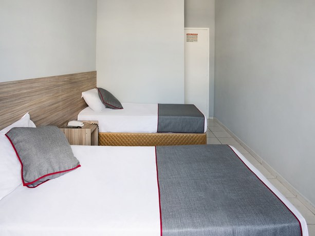 Imagen de la habitación del Hotel Centro Bras. Foto 5