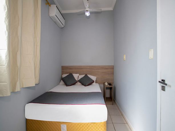 Imagen de la habitación del Hotel Centro Bras. Foto 6