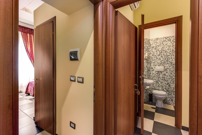 Imagen de la habitación del Hotel Centro Cavour. Foto 5