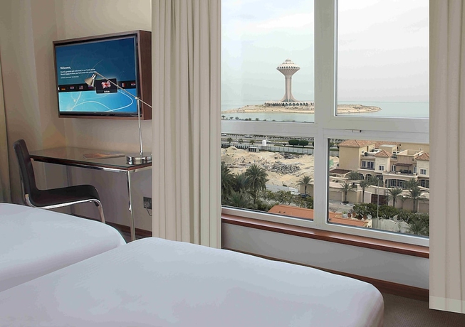 Imagen de la habitación del Hotel Centro Corniche Al Khobar. Foto 2
